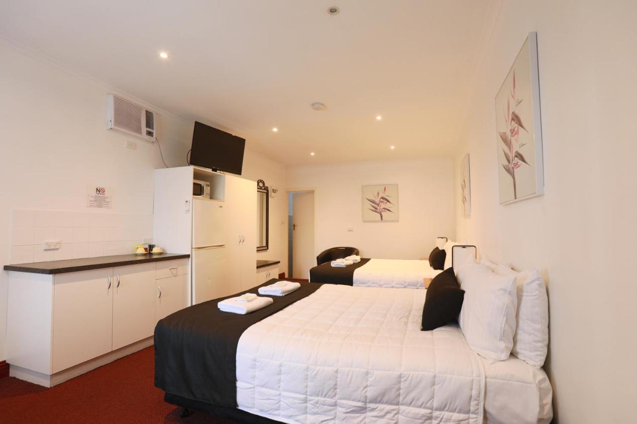 The Esplanade Motel Lakes Entrance Exterior foto